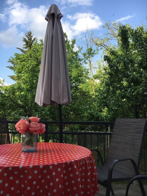 Cozy And Charming Apt. Sarajevo Apartamento Exterior foto